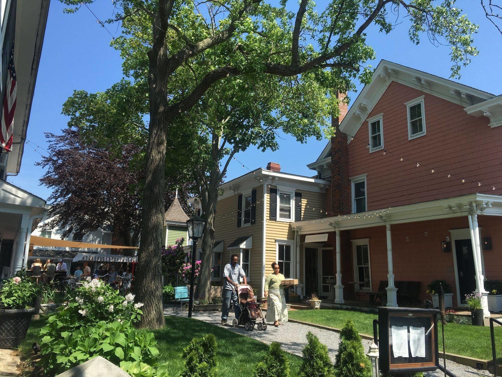 American Beech Hotel Greenport Exterior photo